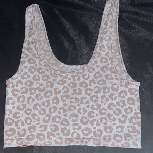 Size M Cheetah Print Tank! Light Pink! - Picture 2 of 3